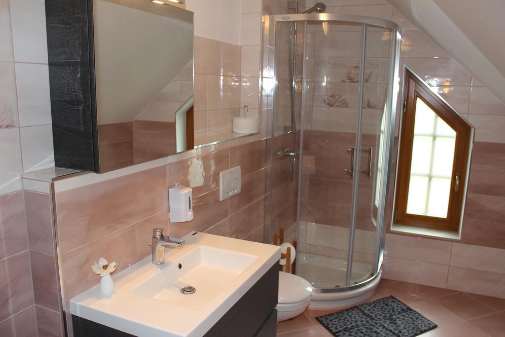 Apartments Villa Dov ボーヒニ エクステリア 写真