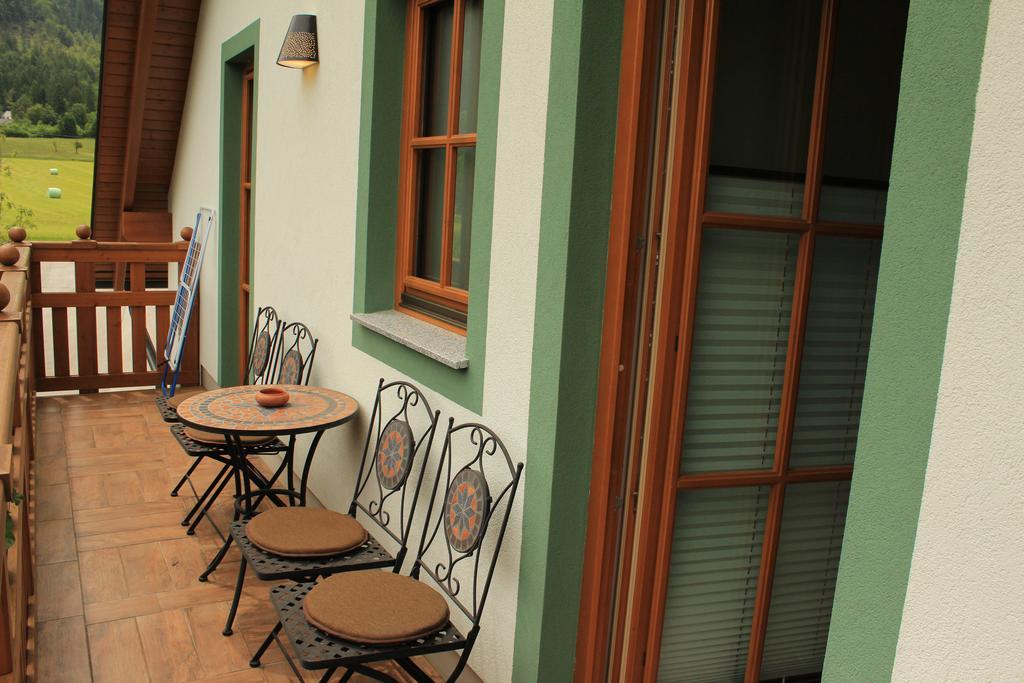 Apartments Villa Dov ボーヒニ エクステリア 写真