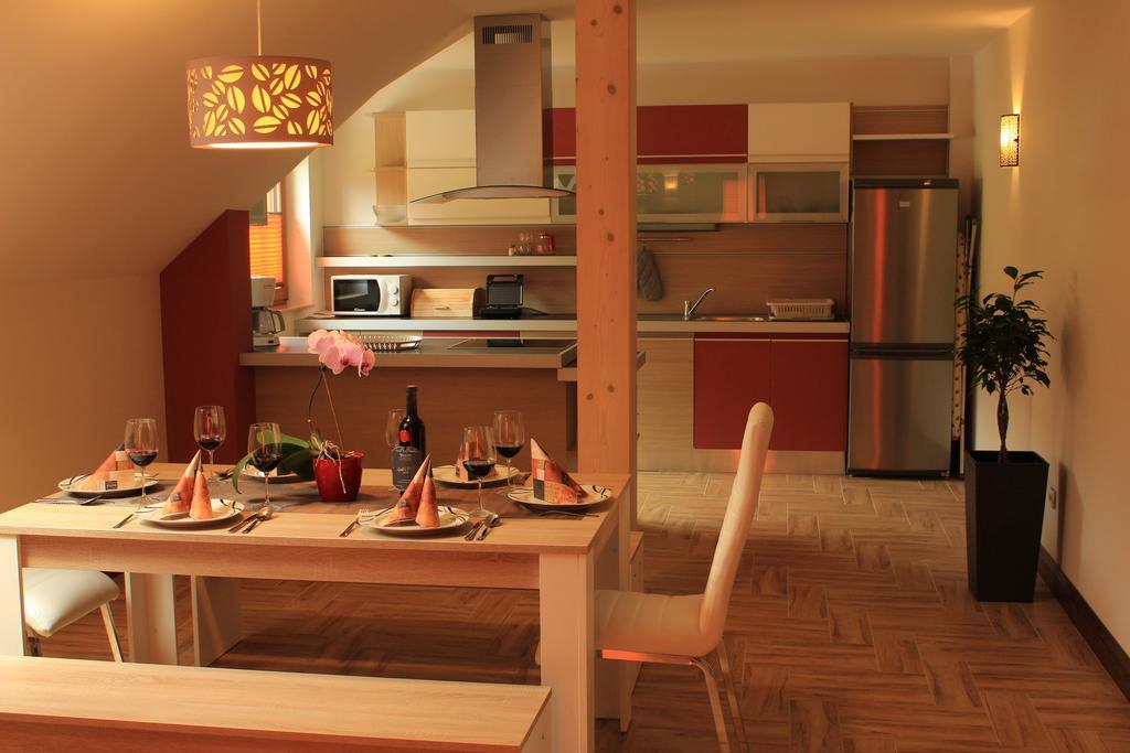 Apartments Villa Dov ボーヒニ エクステリア 写真